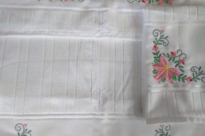 Conjunto de toalhas com iniciais
